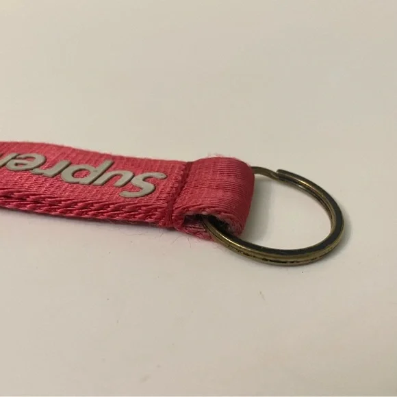 Supreme Webbing Keychain Red Logo Accessory - Picture 7 of 15